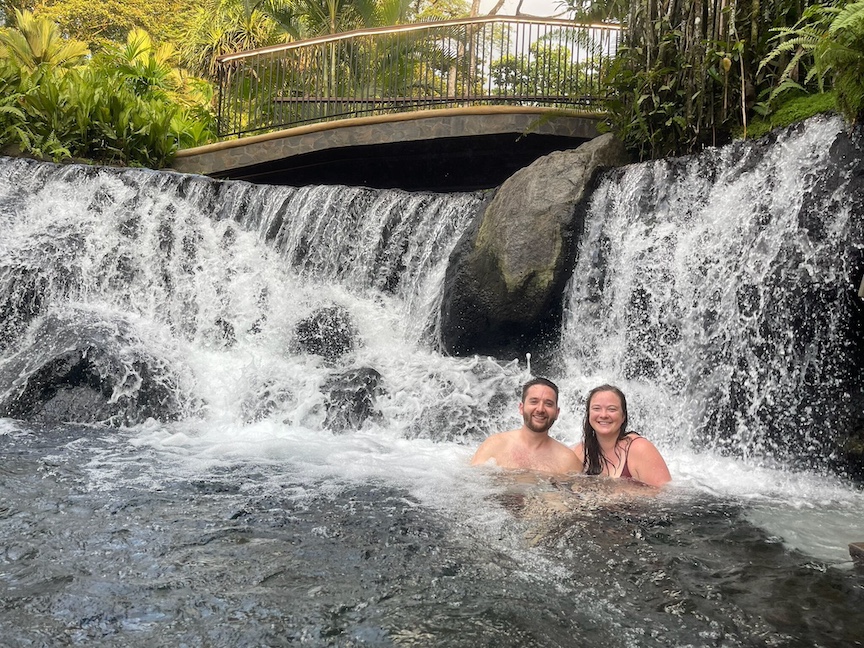 24_03 hot_waterfall
